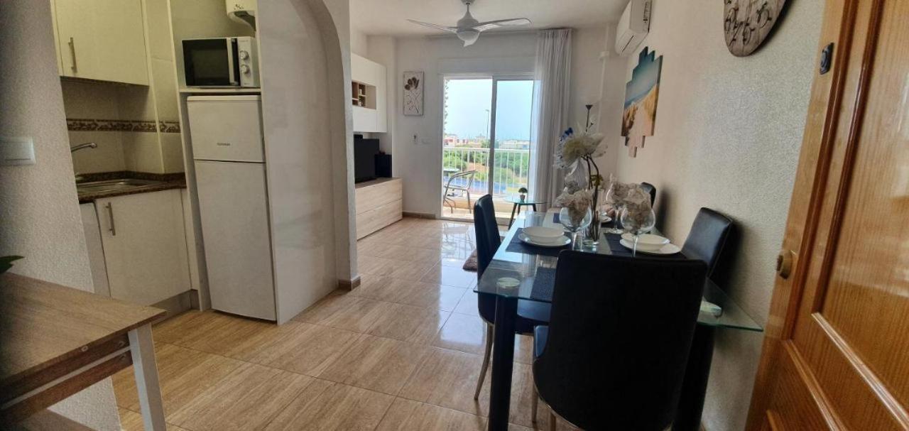 Apartmán Harbour View - 2 Bed Apt - Torrevieja Exteriér fotografie